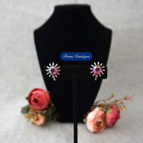 🏵️ VINTAGE Retro DIsco Silver Crystal Flower Earrings (Screw back)🦻✨ - Picture 2 of 5